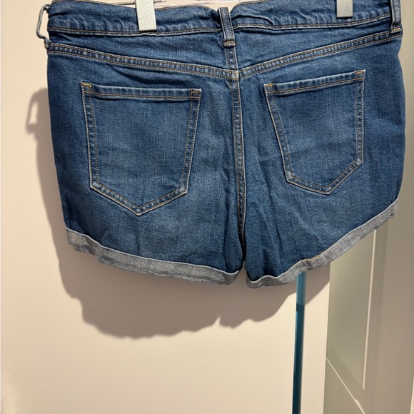 Old Navy Dark Blue Roll-Cuff Distressed Denim Shorts - 10 - Picture 2 of 3
